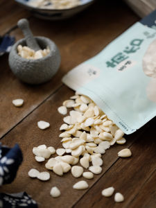 Original Flavor Southern Almond 300g Peeled Sweet Almond Bitter Almond Slice Dry Southern And Northern Almond Snack Health