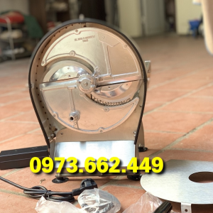 Máy thái thịt chín thành lát điều chỉnh dầy mỏng tùy ý muốn