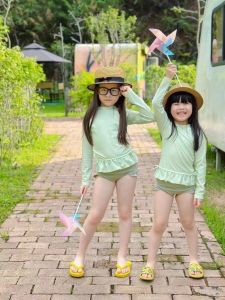 Cute Triangle Pant Childrens Bikini Swimsuit Long Sleeve Separate Style Sunscreen Hot Spring Girls Swimming Costume