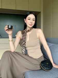 Áo Ba Lỗ Không Tay Cổ Chữ U Kiểu Pháp Cho Nữ Mùa Hè Thiết Kế Áo Vest Phong Cách Công Sở Bó Sát Màu Trơn Trang Trí Đường Khâu