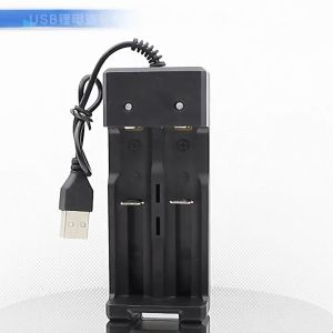 SYARIAH TOYS ALAT CAS ISI ULANG BATERAI 18650 14500 LITIUM LI-ON USB LED INDIKATOR 2 SLOT SMART CHARGER