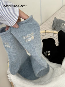 Tất Ống Dài Bằng Lông Cừu Dày Dặn Ấm Áp Thêu Hoa Dùng Trong Nhà Chống Trượt Mùa Đông Tất Dài Đến Bắp Chân Cho Nữ