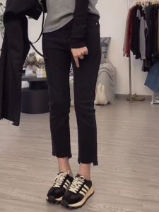 High Waist plus Size Denim Jeans Womens Elastic Straight Leg Nine Tube Pants Spring New Style Slimming Effect Cotton Blend