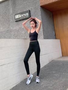 COD ชุดโยคะสำหรับผู้หญิงเอวสูงรัดรูปยกสะโพกยางยืดกีฬาวิ่งชุดกางเกงออกกำลังกายสะโพกพีช CNN