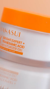 Abadi Mall [NEW] HANASUI Gentle Retinol Moisturizer Gel 30g - Pelembab Gel Lembap & Cegah Tanda Penuaan Dini - 3 Retinol Complex - Encapsulated Retinol & HPR