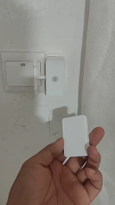 【แท้100%】ปุ่มสวิตช์ไฟอัจฉริยะไร้สาย ติดตั้งง่ายด้วยกาวในตัว ไม่ต้องเจาะ ปุ่มเปิด/ปิด ควบคุมระยะไกล ไม่ต้องเจาะ