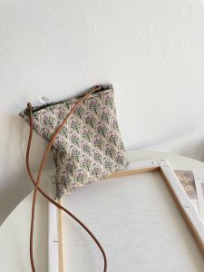 Original Niche Fresh French Style Small Floral Small Messenger Bag Womens Small Bag Mobile Phone Bag Small Storage Bag Tulip