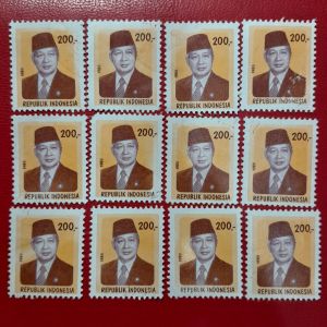 Prangko Indonesia Jadul koleksi kuno 12 Pcs Rp200 Presiden Soeharto Tahun 1980 USED