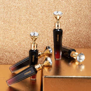 ✰Vintage Velvet Lip Glaze genuine goods Matte Niche Lip Gloss for Women Plain White and Long-lasting Color-free Bean Pastes❁