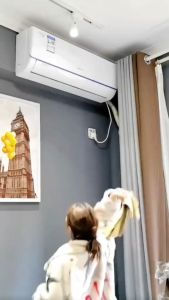 Kemoceng Microfiber Teleskopik 28 Meter Alat Pembersih Celah-Celah Langit Rumah Fleksibel Dapat Ditarik dan Ditekuk Telescopic Mikrofiber Duster 280 cm Tongkat Multifungsi