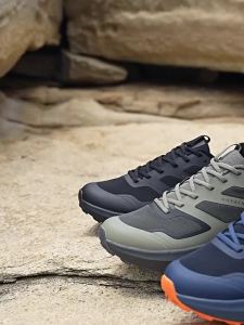 2025  Off-road running shoes   Lightweight Carbon Fiber Non-Slip   All Terrain Running Shoes Hiking Boots Recommend