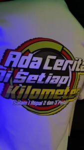 Kaos DRIVER MUDA TERBARU PEJUANG KILOMETER JALAN DULU BARU CERITA KARENA ADA CERITA SETIAP KILOMETER DRIVER MUDA 2BS Baju By Triple A Distro