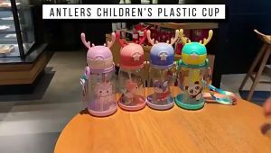 Botol Air Minum Anak Sedotan 610ml Botol Minum Anak Karakter Kartun Model Tanduk Rusa Lucu Free Tali Panjang / DAIMURA STORE