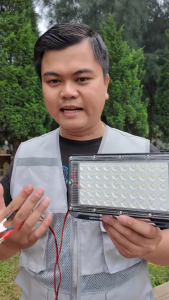 Đèn LED 50w DC12V Có kẹp pin (pin ô tô 12V) kháng chống nước ngoài trời ip65 sm88