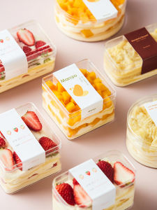 เค้กผลไม้กล่องบรรจุภัณฑ์มูสถั่วนมสีแดงกํามะหยี่ไม้แป้งเค้กขนมเค้ก Tiramisu Layered กล่องขนาดเล็ก Western Pastry กล่อง