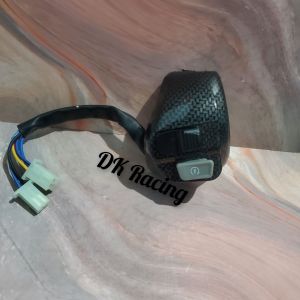 SAKLAR KANAN KIRI MIO SPORTY / SOUL / MIO J / SOUL GT / MIO M3 / XEON / XEON RC / JUPITER MX / MIO 125 / MIO Z CARBON KARBON HOLDER KANAN KIRI MIO SPORTY / JUPITER MX / MIO J / MIO Z / MIO M3 / XEON / SOUL GT / XEON RC CARBON KARBON