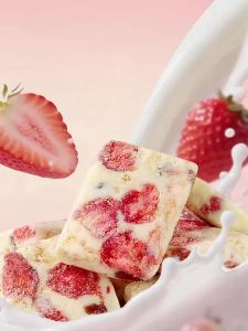BE＆CHEERY | Bánh Quy Tuyết Khô Sữa Dê Hương Dâu Truyền Thống