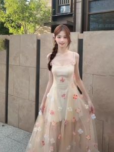 French Gentle Style Sweet Flower Lace Long Dress Beach Vacation Theme Beautiful Dress Summer Season Sleeveless U-Neck Gown