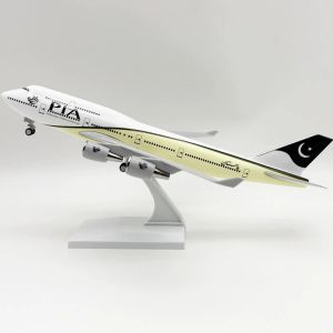 Mô Hình Máy Bay Pakistan PIA Airlines 747 Làm Bằng Nhựa Resin Kích Thước 30CM Tỷ Lệ 1/250 Đồ Chơi Cho Trẻ Em Trưng Bày Sưu Tầm