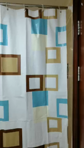 Tirai Kamar Mandi Anti Air Bahan PEVA sudah di lengkapi dengan Pengait TIRAI SHOWER