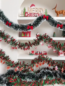 🎄พวงมาลัยดีบุกคริสต์มาส 200 ซม. / พวงหรีดแวววาวคริสต์มาส / ริบบิ้นดอกไม้ หางเสือ / เครื่องประดับต้นคริสต์มาส / อุปกรณ์ตกแต่งงานเลี้ยงวันเกิด งานแต่งงาน🎀