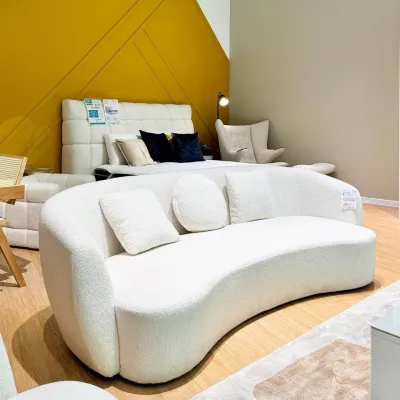 BRAND NEW SINGLE 3 Seater sofa