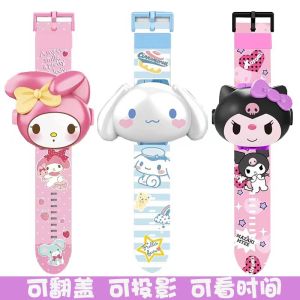 Douyin รุ่นเดียวกัน HelloKitty Cat Projection Watch นาฬิกาอิเล็กทรอนิกส์การ์ตูนสำหรับเด็ก นาฬิกาของเล่น Kulomi สำหรับเด็กผู้ชายและเด็กผู้หญิง