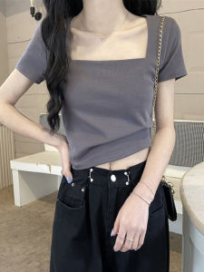 เสื้อยืดคอกว้างสีดำสไตล์ฝรั่งเศสสำหรับผู้หญิง แขนสั้น ทรงเข้ารูป ฤดูร้อน 2022 เสื้อแขนสั้นคอเหลี่ยม เสื้อผ้าทำงาน