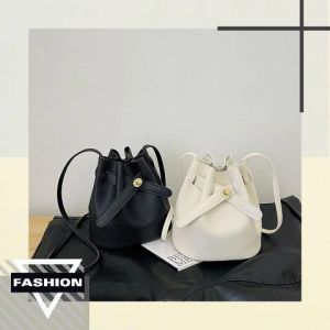 LKShoes HOTสุดๆ กระเป๋าผู้หญิง รุ่นใหม่ ดีไซซ์เก๋ ไม่ซ้ำใครมีให้เลือกหลายสี งานตามหา สาวๆห้ามพลาดกดสั่งได้เลยย