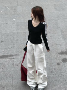 Unique Three Bars V-neck Long Sleeve Slim Fit Chic Black T-shirt for Women Autumn Fashion Trendy Creative Design Base Shirt