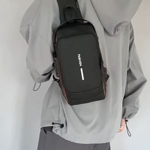 Tas Selempang Pria Premium SL113: Desain Stylish & Fungsional