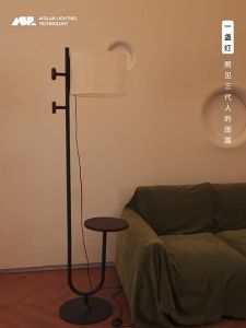 Đèn Sàn Kiểu Cổ tích Hợp Giá Đỡ Mũ và Bàn Đêm