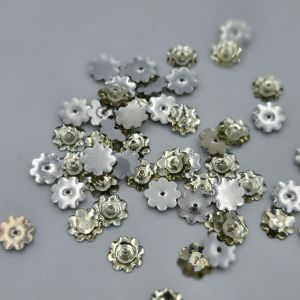 DIAMON RESIN MOTIF BUNGA WARNA PUTIH UKURAN 10 MM KUALITAS BAGUS DAN KILAU PER LUSIN