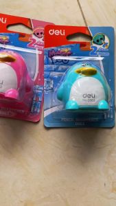 Gọt bút chì Deli No.0563 2 đầu gọt màu Hồng/ Xanh dương - Chuốt bút chì hình chim cánh cụt