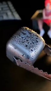 Reusable 304 Stainless Steel Ice Cubes Food Grade Frozen Ice Tartrate Set Metal Ice CubesIce Cubes