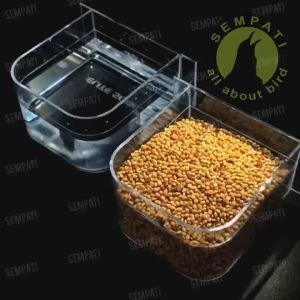 SEMPATI Cepuk Lovebird Fox Elite Song Isi 2 Pcs Wadah Pakan Minum Burung Premium Tebal Transparan Anti Tumpah Tempat Makan Sangkar Kandang Burung Kenari Murai Pleci Parkit Sugar Glider Hamster Kelinci Multifungsi