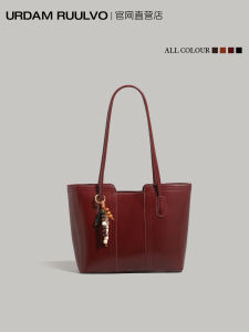 UR Large Capacity Festive Red Wedding Tote Bag Womens New 2025 Fashion Luxury Single Shoulder Bride Tote Bag High Quality Texture