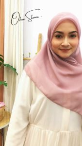 Hijab Segi Empat Paris Premium  / Kerudung Paris Pita /  Hijab Ribbon tassel