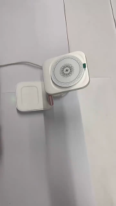 3-in-1 Foldable Magnetic PD Quick Wireless Charger 15W Fast Charging Mobile Phone Watch Earphone Charging Stand