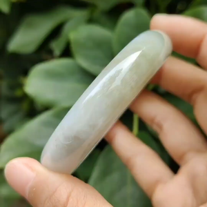 Singapore New Arrival 57.5 mm Crafted as Peace Bangle Natural Type A Jadeite Jade Jewellery certificate weighs 52.21 grams Width: 13.1 * Thick: 7.1 mm (bangle18)