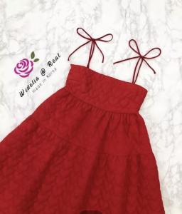 P010-074 PIMNADACLOSET - Red Spaghetti Tie Square Neck Midi Dress