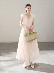HTMEME | Gentle V-Neck Flutter Sleeve Summer Dress
