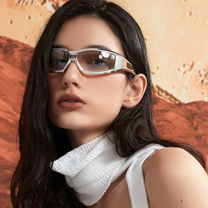 New Y2K Square Sunglasses Pc Frame Women Men Rectangle Sun Glasses for Female Male Retro-Reflective Traveling Eye Glasses﻿ ﻿