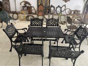 ชุดสนามอัลลอยด์ สีดำ ลายกุหลาบ จาก Aunchisa Alloy 6 ที่นั่ง