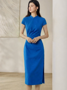 Roey s house | Đầm Qipao Phong Cách Trung Quốc Mới Cổ Đứng Ôm Dáng Thắt Eo Màu Xanh Có Nếp Nhăn