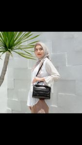 TAS SELEMPANG KULIT BERKUALITAS | SIMPEL | ELEGAN DAN PRAKTIS UNTUK WANITA