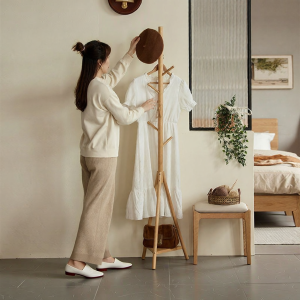 YUANSHI YUANSU | Beechwood Standing Coat Rack