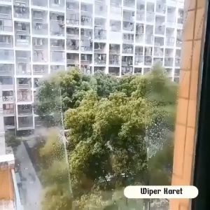 WIPPER / ALAT PEMBERSIH KACA anti air praktis / Wiper Pembersih Kaca Karet Pengganti Lap Wipe Pembersih Jendela