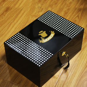 SIKAROK Spanish Cedar Wood Humidor Box Case Large-capacity Piano Paint Cuban Ciga Box