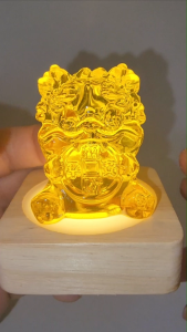 (SG Seller Ready Stocks) Glazed Glass (LiuLi) Yellow Gold Swallowing Beast 4.8+cm 琉璃黄金吞金兽摆件 4.8 厘米
